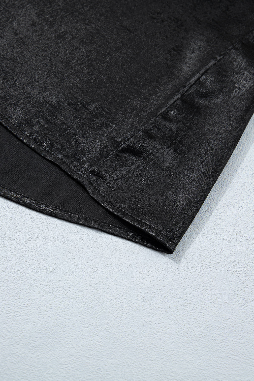 Black Metallic Round Neck Cap Sleeve Tee